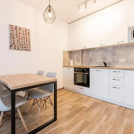 1-bedroom Flat In Azur Premium Apartment